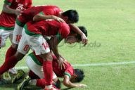 Jangan terlena, Garuda...