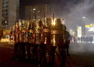 Demo Anarkis di Maracana,...
