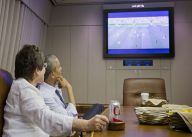 Obama Nonton AS Kontra...