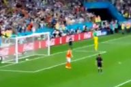 Dalam Video ini, Penalti...
