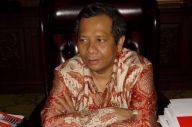 Pers Mengeroyok, Prabowo...