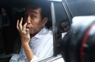 Politik Tanpa Syarat...