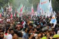 Kubu Prabowo-Hatta Laporkan...