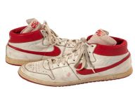 Sepatu Bekas Michael...