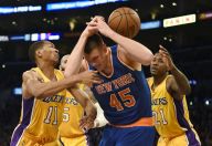 Bekuk Lakers, Knicks...