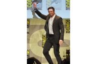 Hugh Jackman Akhiri...