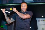 Bek Baru Liverpool Jadi...