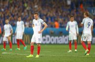 Islandia Ukir Sejarah,...