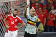 Gol Radja Nainggolan...