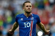 Disingkirkan, Sigurdsson...