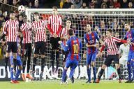 Messi Berpotensi Patahkan...
