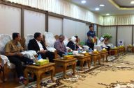 Bantu Myanmar, Lembaga...