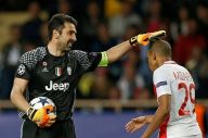 Buffon Kiper Kelima...