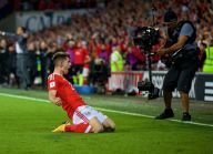 Ben Woodburn, Bintang...