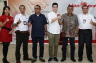 Lion Parcel dan Pos...