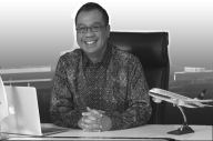 Tanamkan Spirit Melayani...