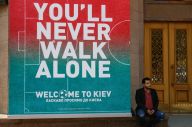 Gagal Terbang ke Kiev,...