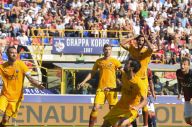 Roma Kian Terpuruk,...