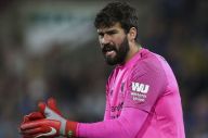 Kiper Liverpool : Tak...