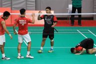 Menangi Perang Saudara,...