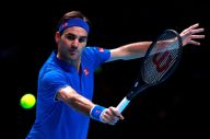 Kalahkan Thiem, Roger...