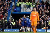 Tumbangkan Fulham, Chelsea...