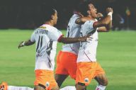 Kalahkan Bali United,...