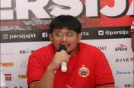 Jakmania Diminta Jangan...