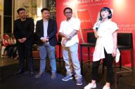 Aplikasi HelloBeauty...