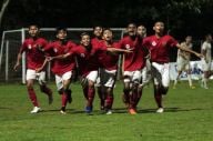 Kalahkan Tim China,...