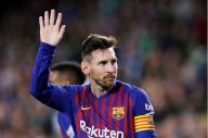 Lionel Messi Cetak Gol...