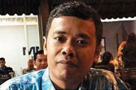 Warga Jakarta Menanti...