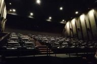 Film Menggeliat, Pengusaha...