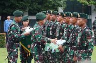Selamatkan Penumpang...