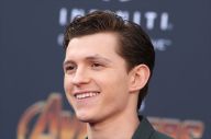 Tom Holland Suka Ngutil...