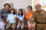 Debut Main Film, Putri...