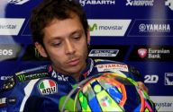 Valentino Rossi Terisolasi...