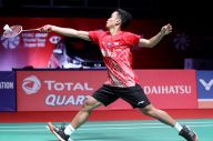 Anthony Terjungkal Lengkapi...