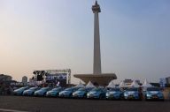 Bluebird Tawarkan Layanan...