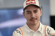Plin-plan, Lorenzo Isyaratkan...