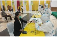 Golkar Gelar Rapid Test...