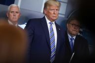 Trump Peringatkan Iran...