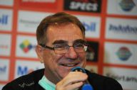 Pelatih Persib Yakin...