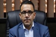 Israel Tahan Gubernur...