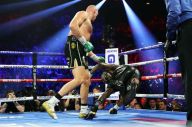 Tyson Fury Ejek Deontay...