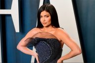 Lagi, Kylie Jenner Digelari...