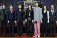 Kingdom Season 2: Butuh...
