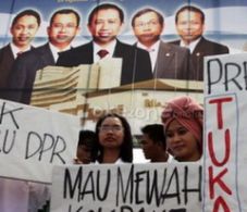 MPR: Rakyat tak senang...