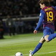 Maxwell resmi berseragam...