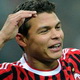 Thiago Silva taruh hormat...
